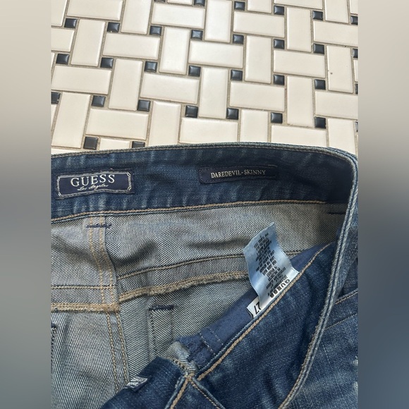 Guess Blue Straight Leg Jeans Modern Fit - Picture 4 of 9
